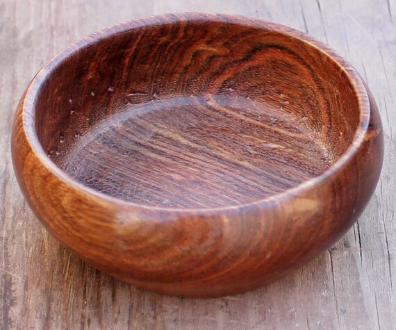 Friction polish woodturning